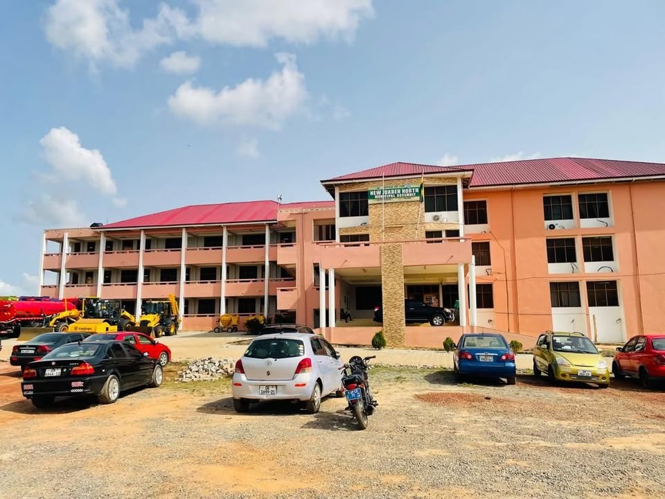 Treat the publication making rounds on the social media that the New Juaben North Municipal Assembly  turned down tertiary scholarship applicants last Wednesday as false- MCE Samuel Adongo